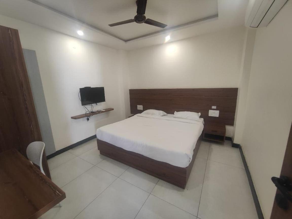 Super Townhouse Shivamogga Formerly Karthik Bhavan Eksteriør bilde