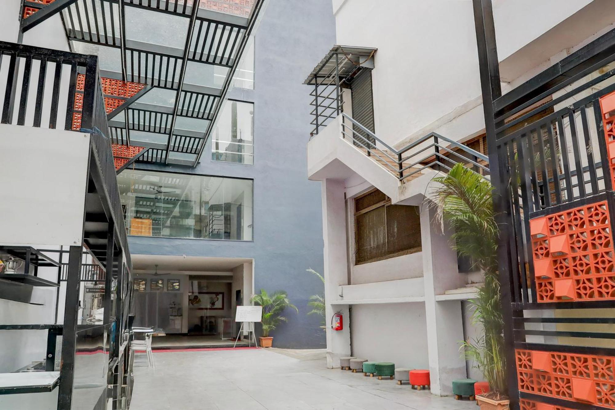 Super Townhouse Shivamogga Formerly Karthik Bhavan Eksteriør bilde